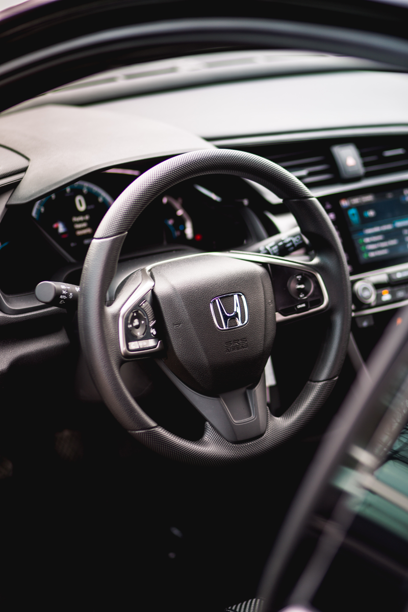 Illustration for article titled A 2017 Honda Civic Hatchback LX With A Manual Is The Small Car To Buy